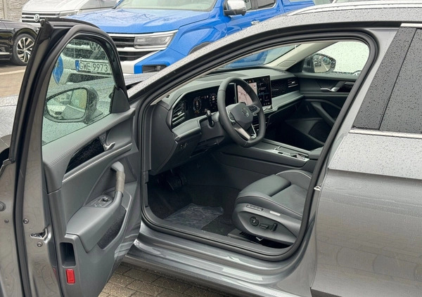 Volkswagen Passat cena 197399 przebieg: 10, rok produkcji 2024 z Wasilków małe 631